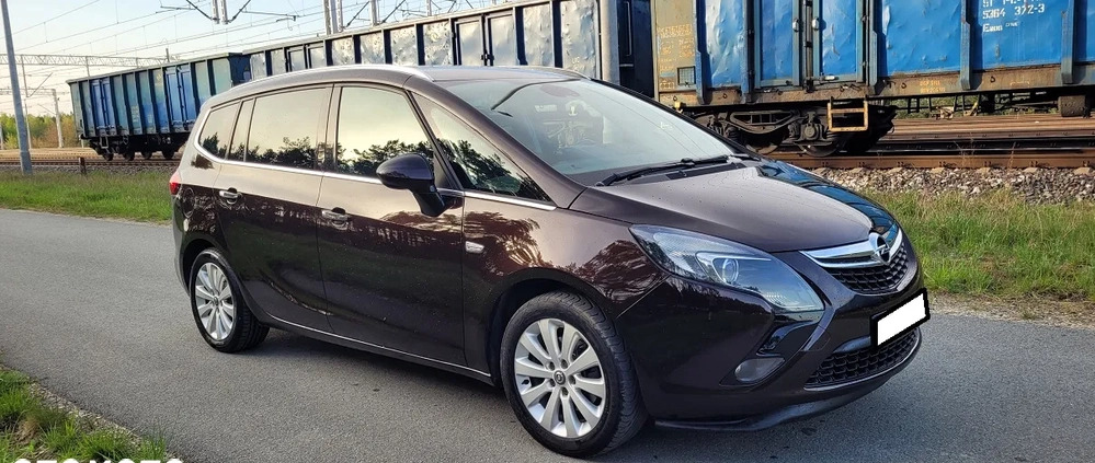 Opel Zafira cena 28900 przebieg: 260000, rok produkcji 2013 z Dęblin małe 352